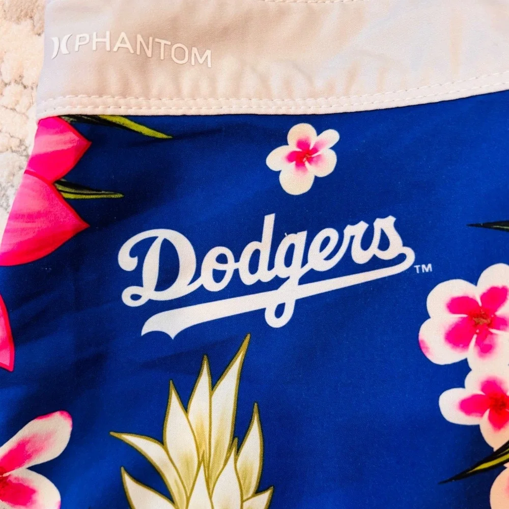 Hurley 47 Brand LA Dodgers Phantom Board Shorts Mens 30 Tropical Floral Blue